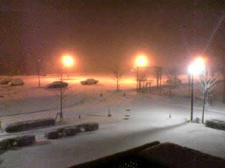 某大学駐車場0440現在．